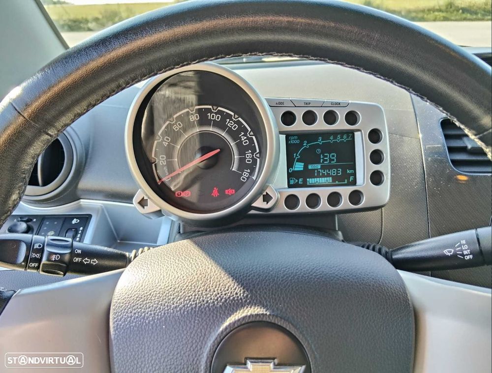 Chevrolet Spark 1.2 LT Bi-Fuel - 7