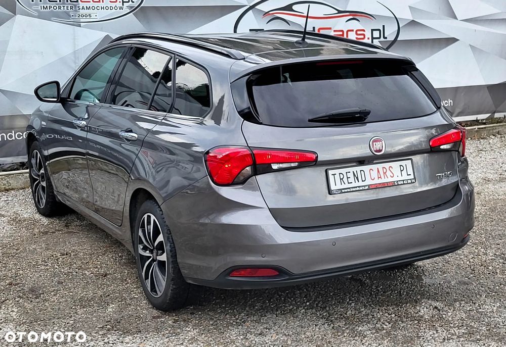 Fiat Tipo Kombi 1.6 E-torQ Lounge - 6