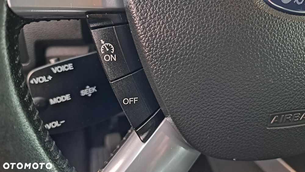 Ford Kuga - 20