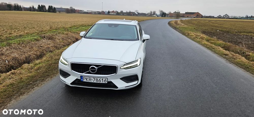 Volvo V60 T5 Geartronic Momentum - 1