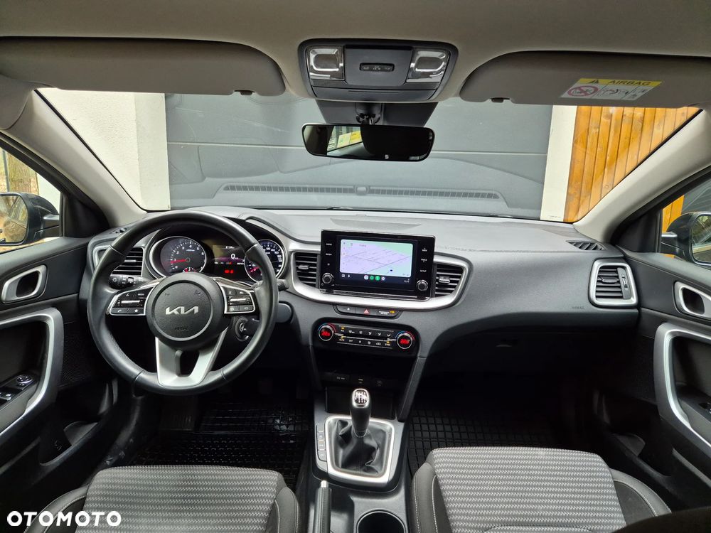 Kia Ceed 1.5 T-GDI M - 9