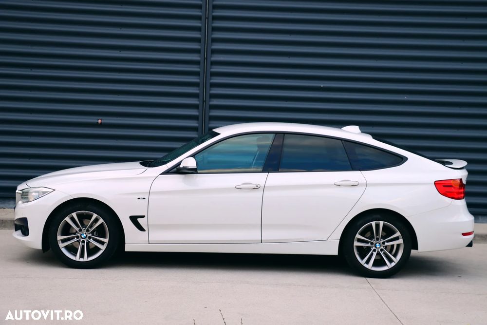 BMW Seria 3 320d Aut. Sport Line - 30