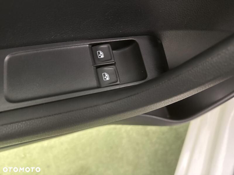 Skoda Fabia 1.0 Ambition - 13