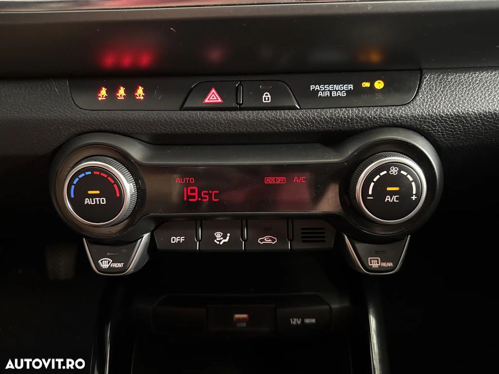 Kia Stonic - 18