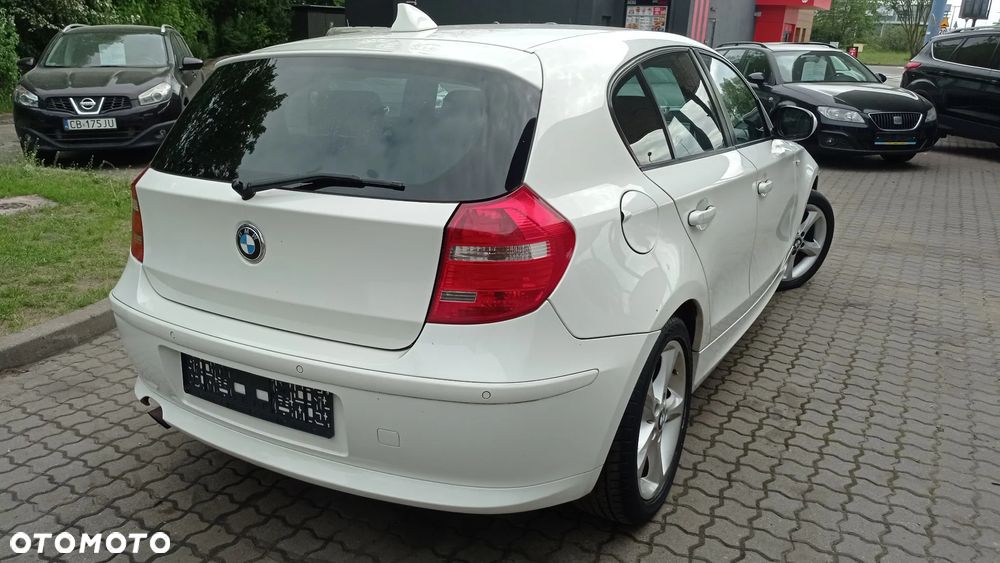 BMW Seria 1 116i - 15