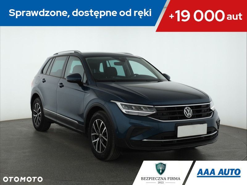 Volkswagen Tiguan - 2