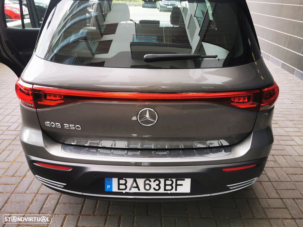 Mercedes-Benz EQB 250+ Edition - 30