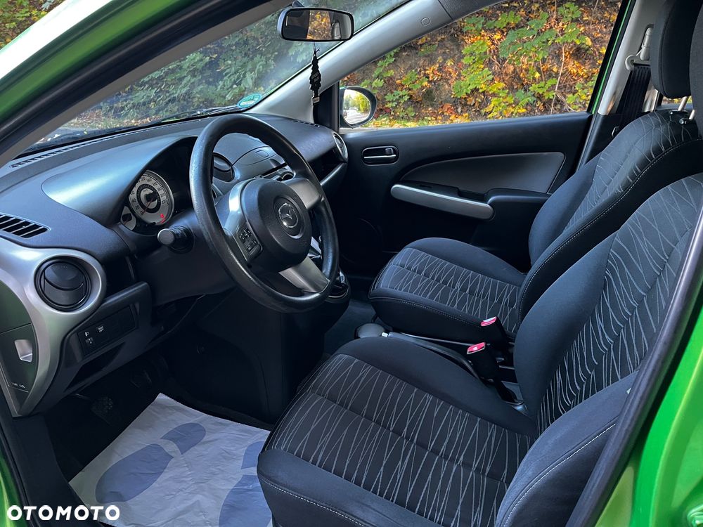 Mazda 2 1.3 Dynamic - 10