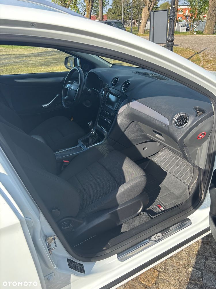 Ford Mondeo 2.0 TDCi Business Edition - 15