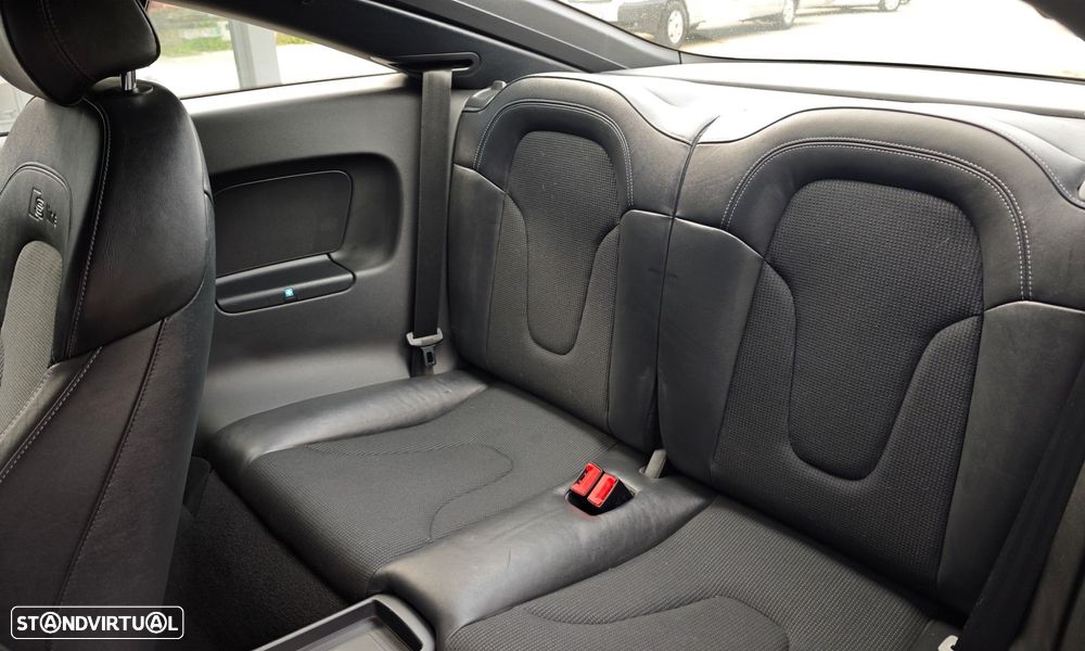 Audi TT Coupé 2.0 TDI quattro S-line - 16