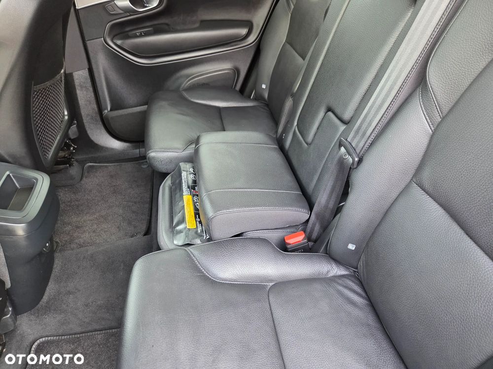 Volvo XC 90 B5 D AWD Plus Bright - 25