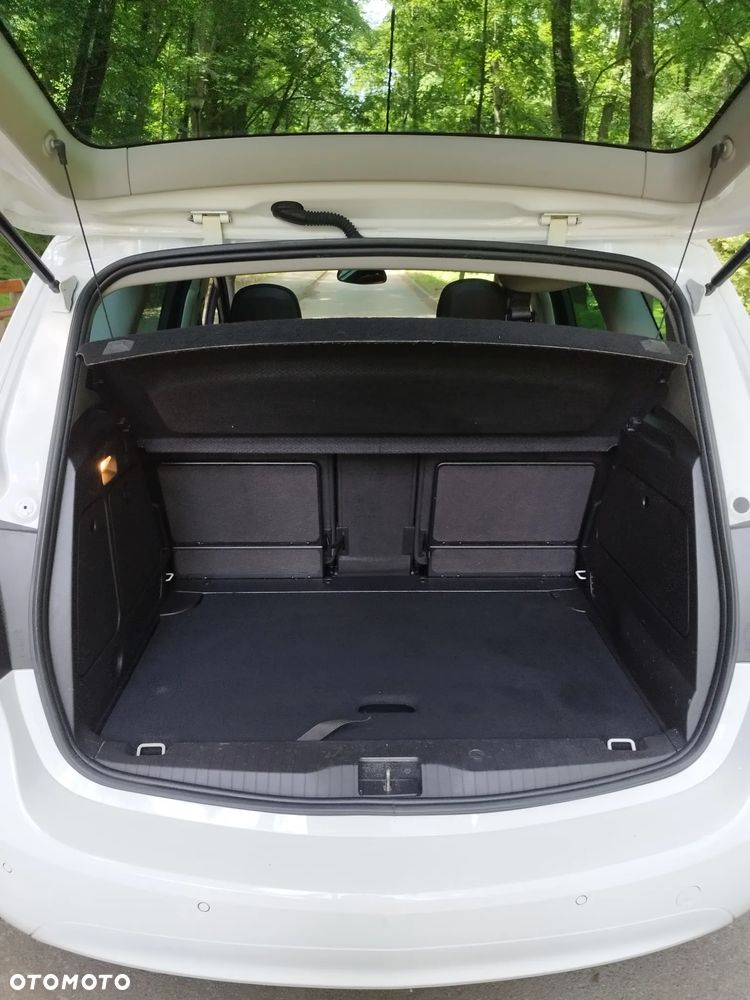 Opel Meriva - 9