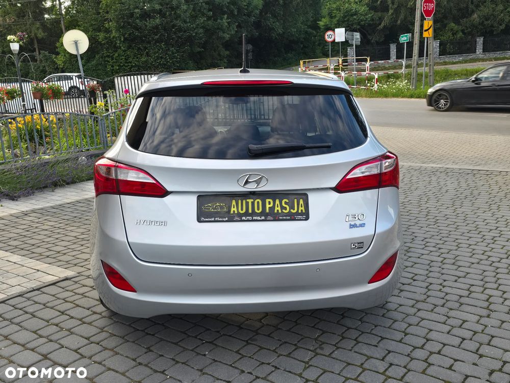Hyundai i30 blue 1.6 GDI YES Gold - 15