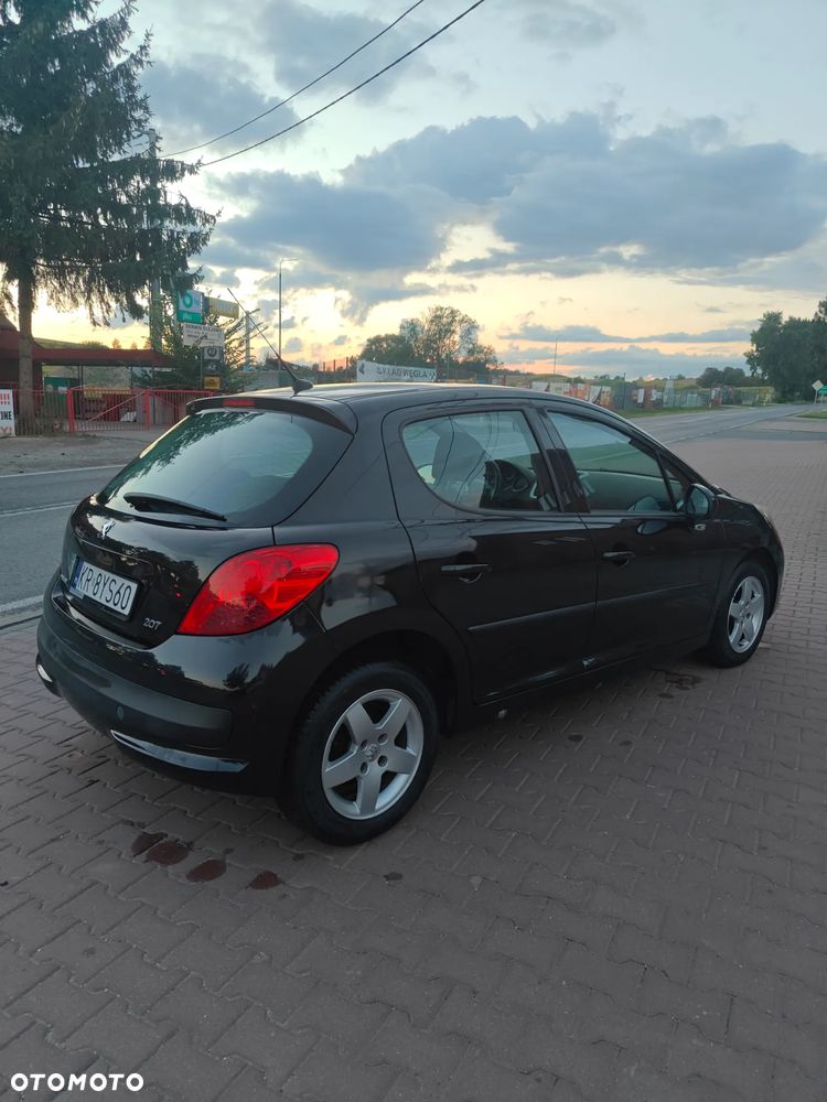 Peugeot 207 1.4 16V Trendy - 4