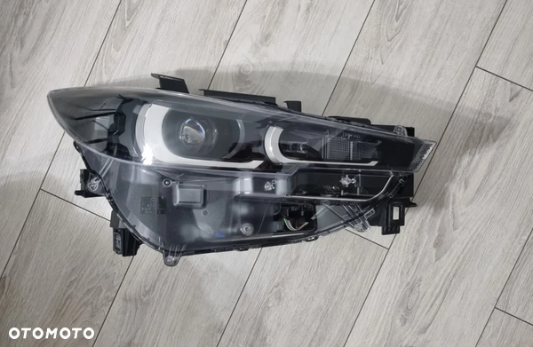 MAZDA CX-5 CX5 CX 5 2021 2022 2023 2024 Prawa przednia lampa Reflektor prawy