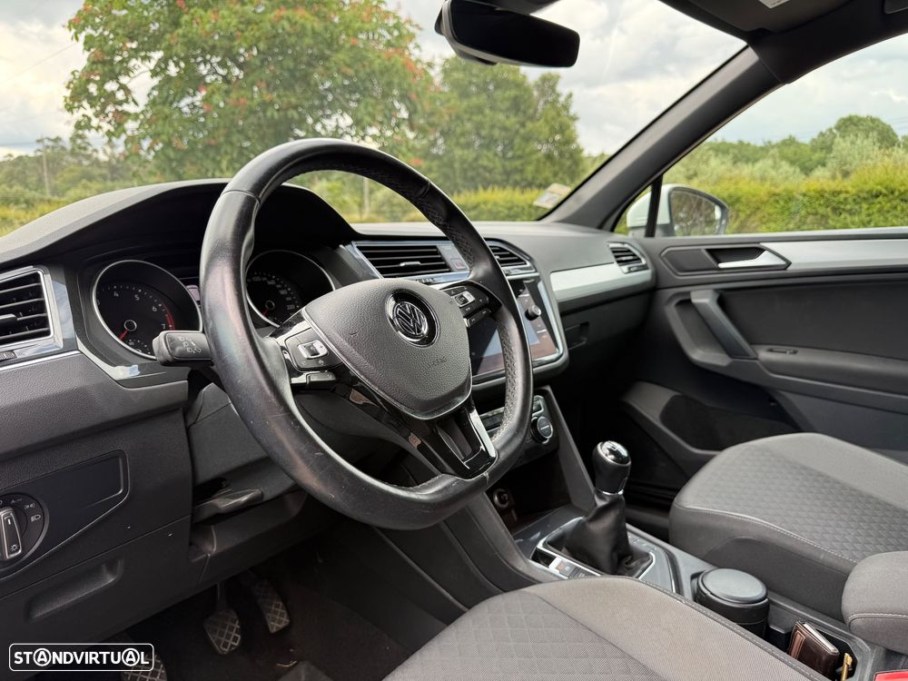 VW Tiguan 1.5 TSI Confortline - 7