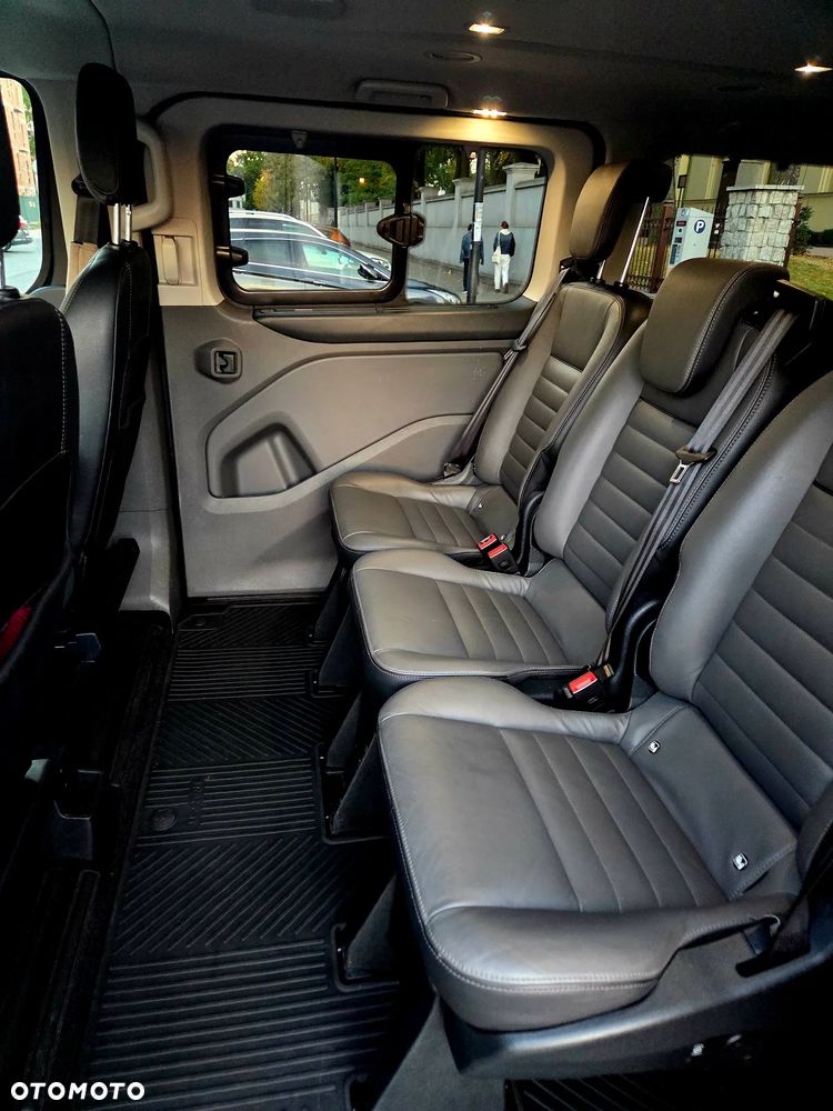 Ford Tourneo Custom 2.0 TDCi L1 Titanium SelectShift - 6