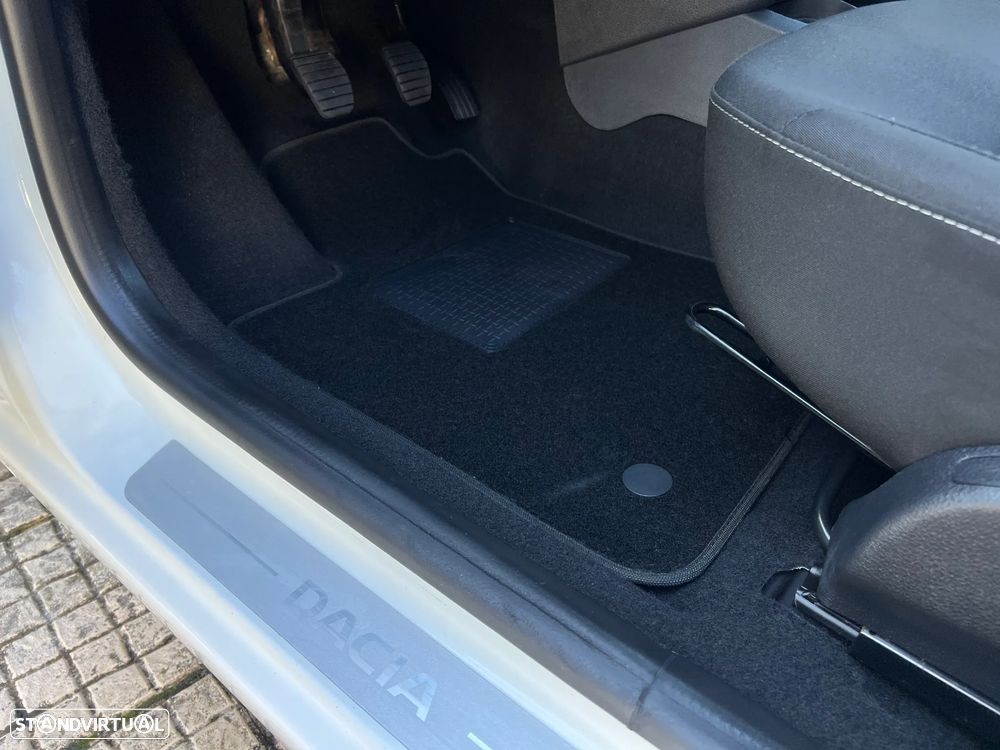 Dacia Sandero 0.9 TCe Comfort - 37