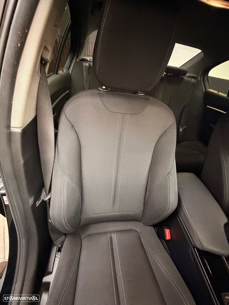 BMW 330 e iPerformance Line Luxury - 28