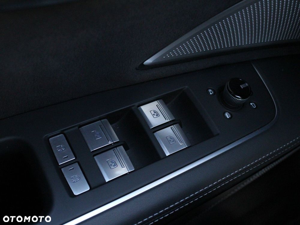 Audi A8 - 24