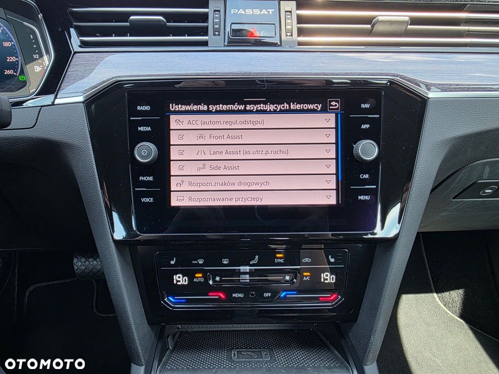 Volkswagen Passat 2.0 TDI EVO Elegance DSG - 17