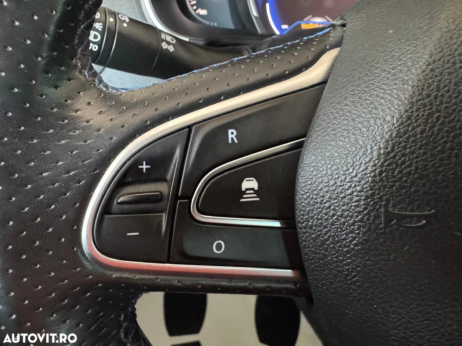 Renault Megane Grandtour ENERGY dCi 165 EDC GT LINE - 13