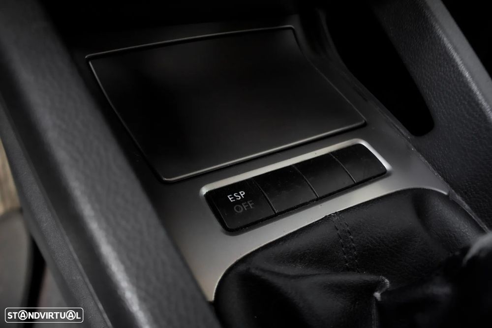 VW Golf 1.6 FSi Confortline - 19