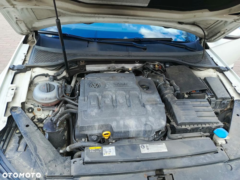 Volkswagen Passat 2.0 TDI BMT 4Mot Highline DSG - 32