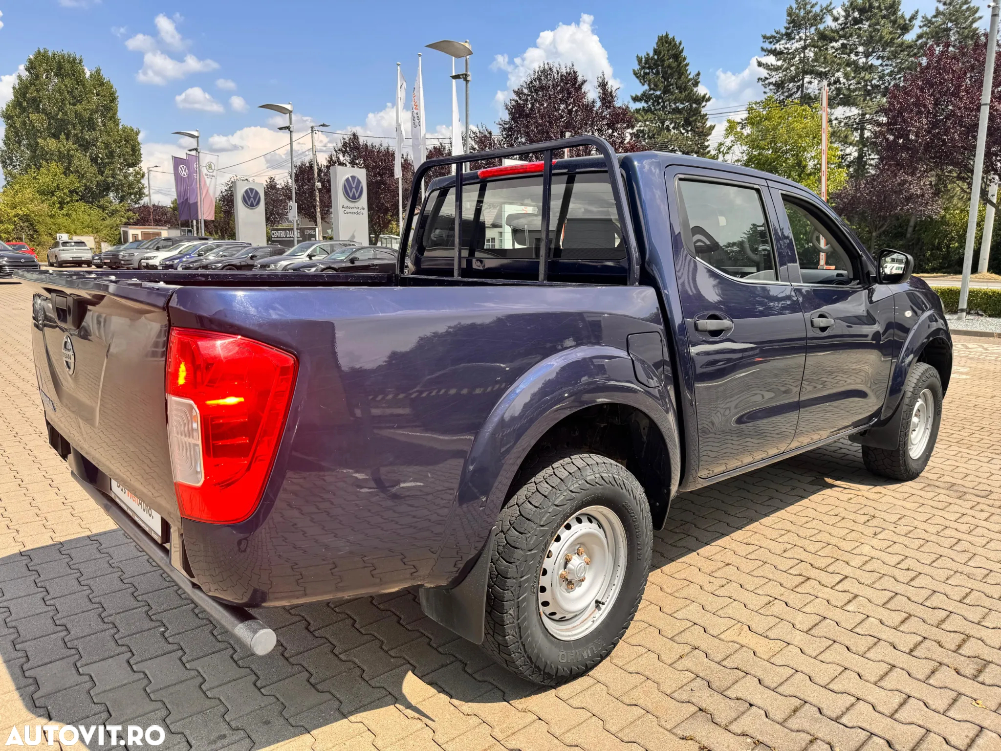 Nissan Navara 2.3 dCi Chassis Double Cab Visia - 3