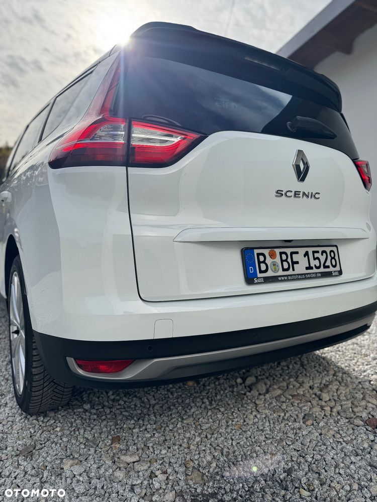 Renault Scenic - 31