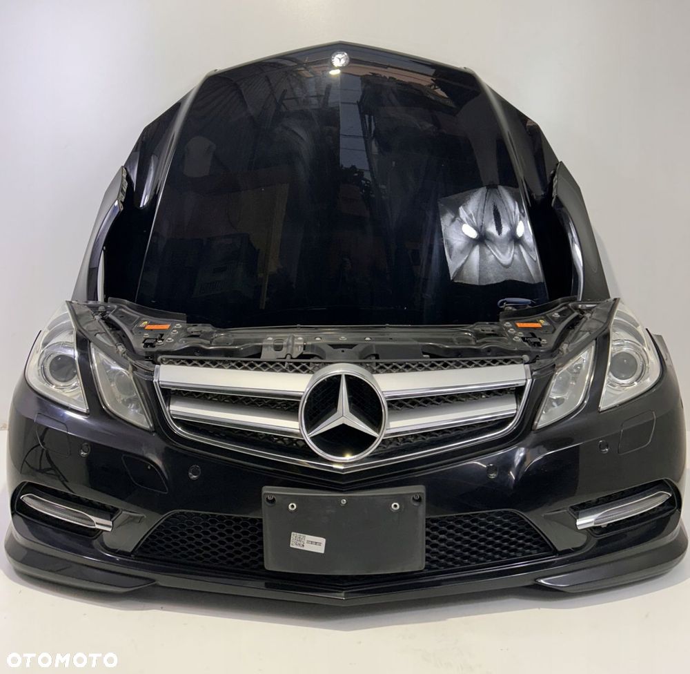 MERCEDES W207 AMG PRZÓD ZDERZAK MASKA BŁOTNIKI PAS 197 - 1