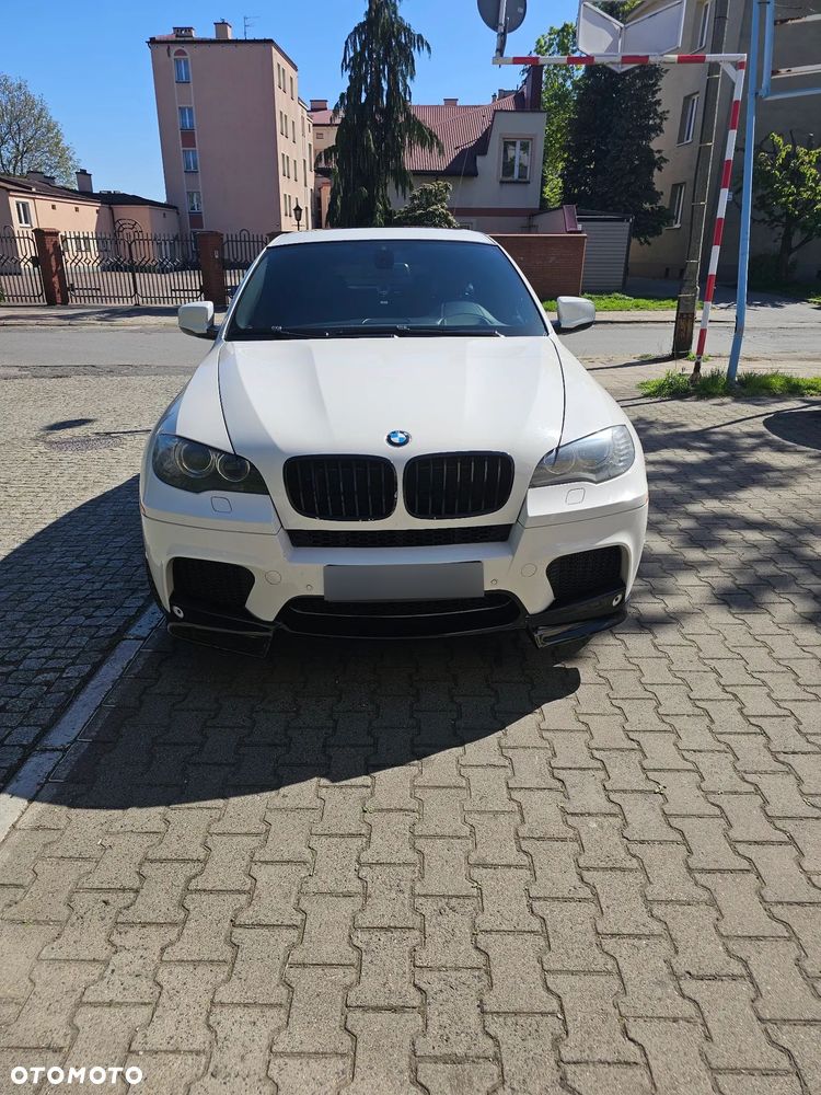 BMW X6M - 1