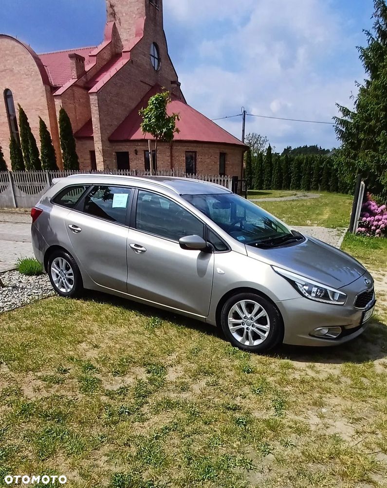 Kia Ceed - 1
