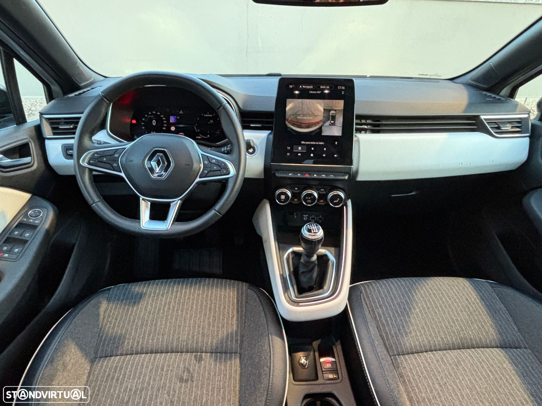Renault Clio 1.0 TCe Techno - 8