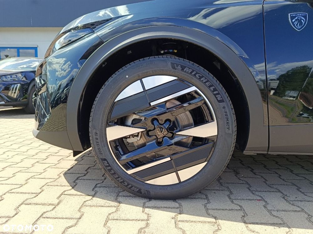 Peugeot 408 - 10