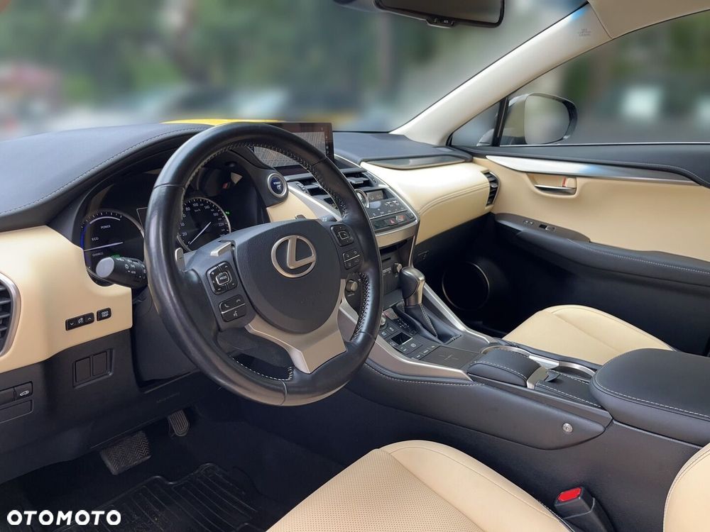 Lexus NX 300h Comfort AWD - 5