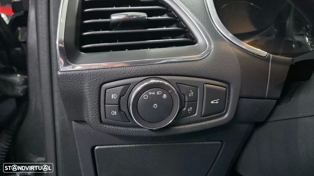 Ford S-Max 1.5 Eco Boost Start-Stopp TITANIUM - 10
