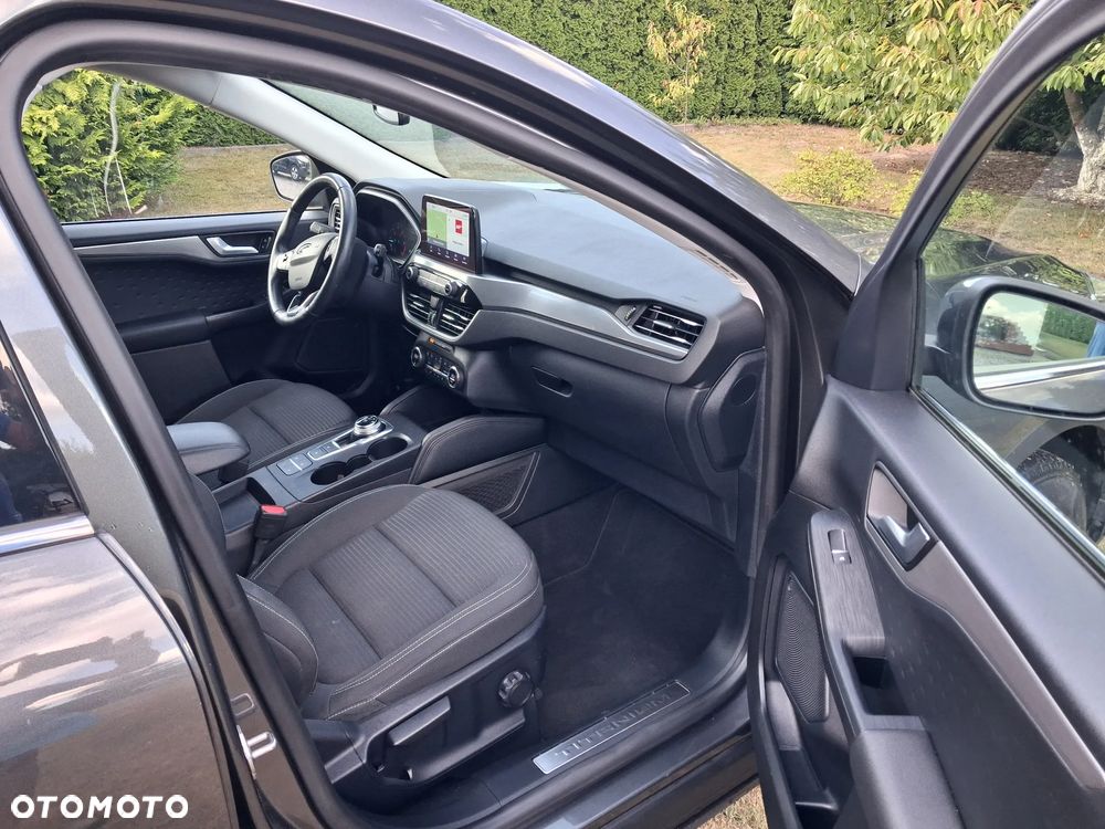 Ford Kuga - 9
