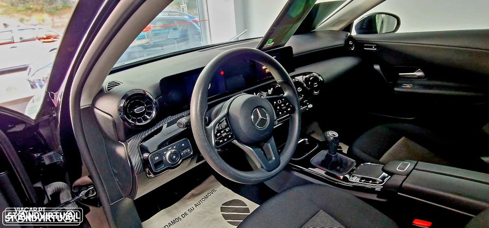 Mercedes-Benz A 180 d Style Plus - 10