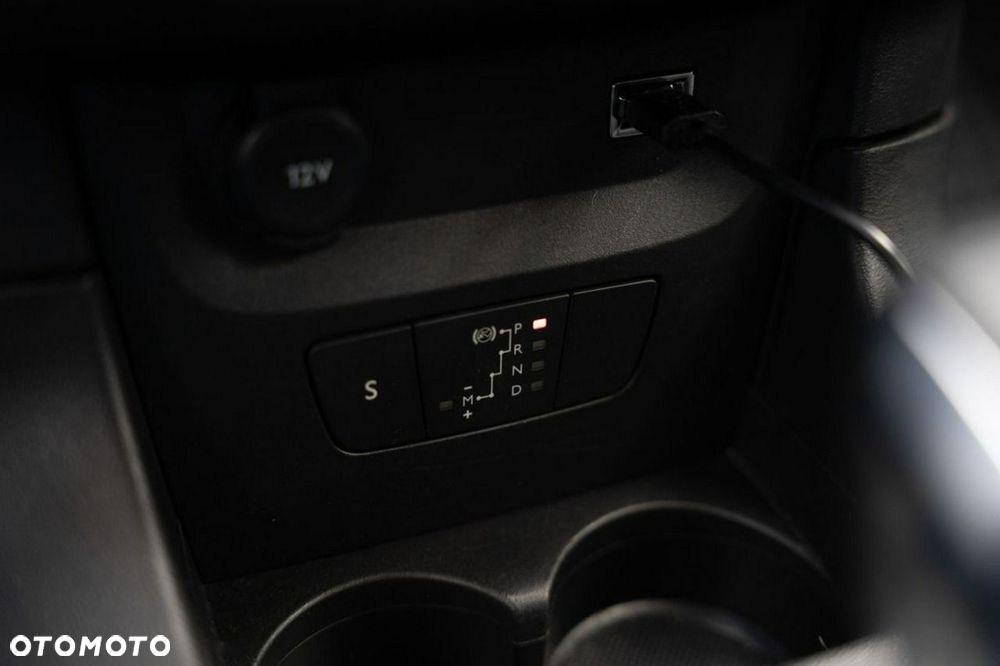 Citroën C3 1.2 PureTech Shine EAT6 - 13