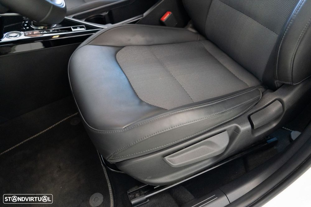 Kia Niro EV 64kWh Drive - 8