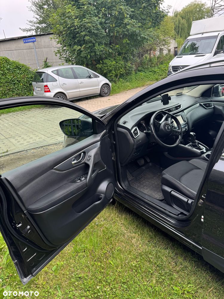 Nissan Qashqai 1.6 DCi N-Connecta Xtronic EU6 - 17