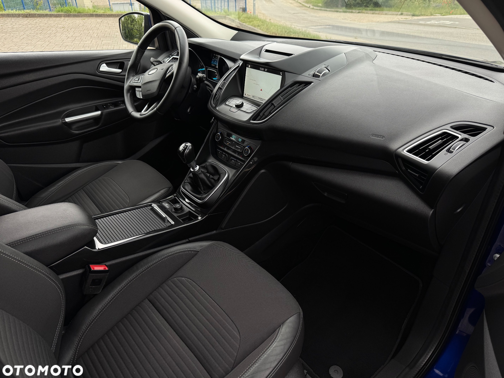 Ford Kuga 1.6 EcoBoost 2x4 Titanium - 14