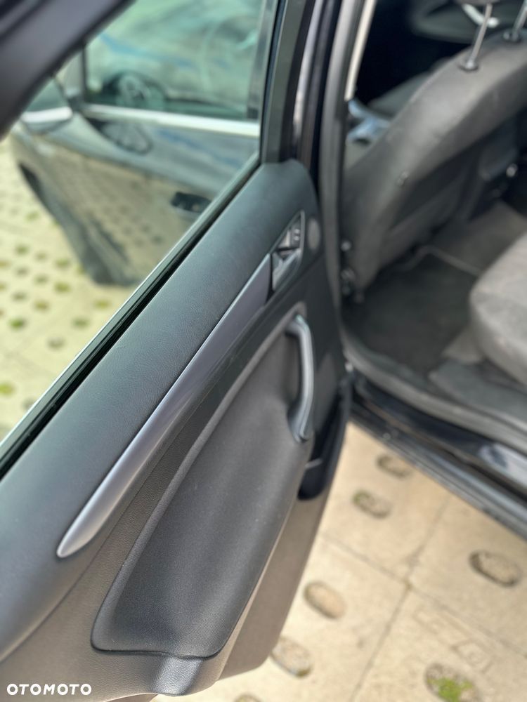 Ford Mondeo - 9