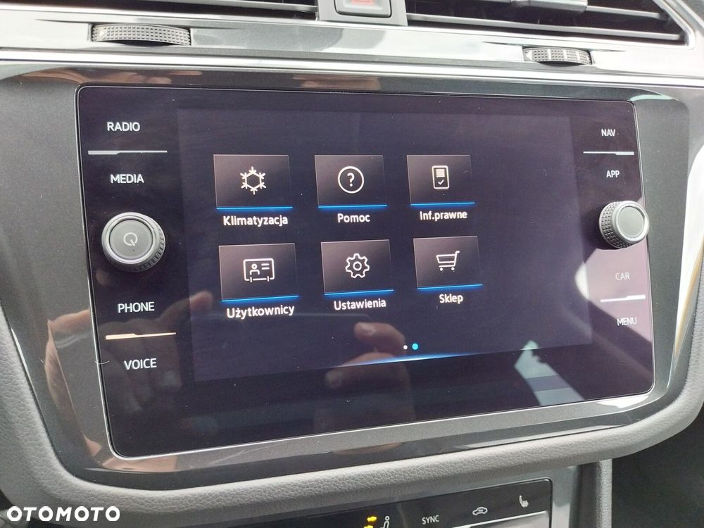 Volkswagen Tiguan 2.0 TSI 4Mot Elegance DSG - 20