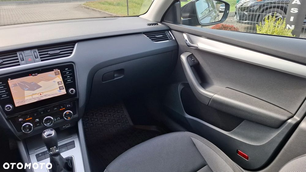 Skoda Octavia - 15