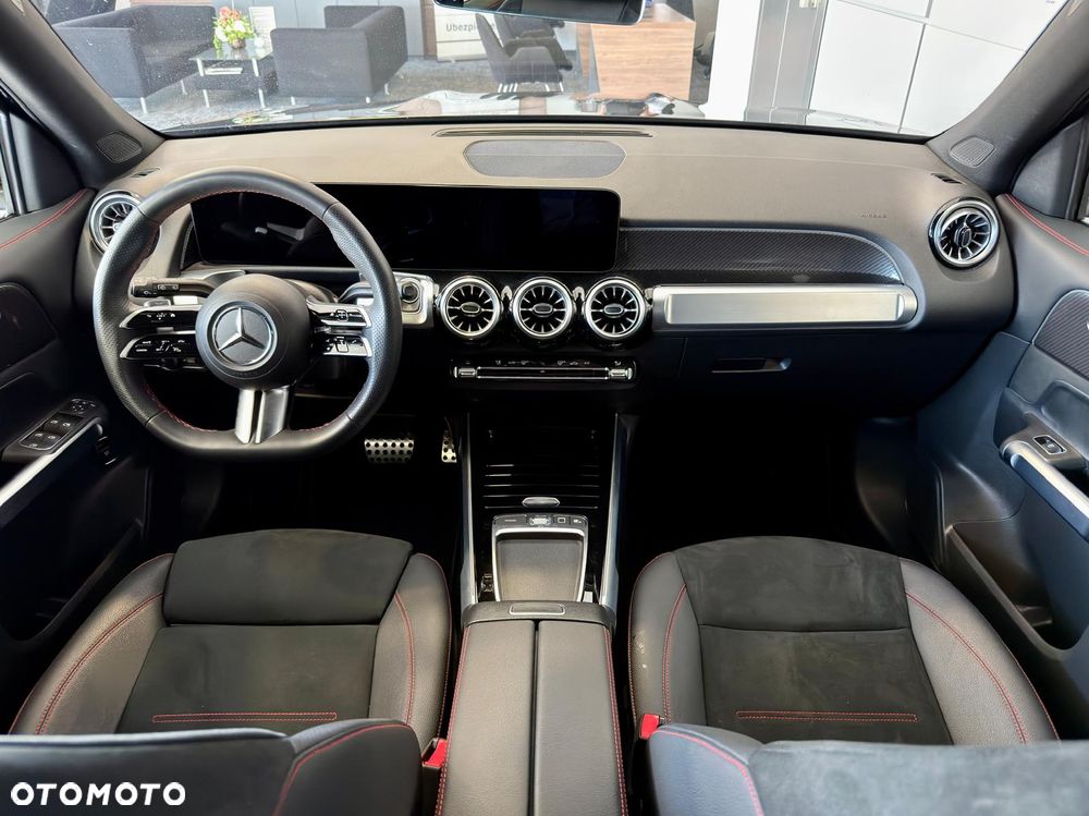Mercedes-Benz GLB 200 mHEV AMG Line 7G-DCT - 14