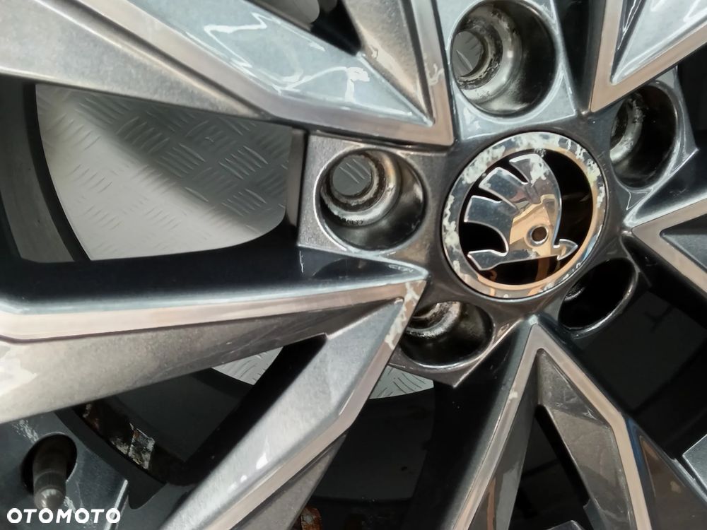 Koła Skoda Kamiq Kamiq GT 7Jx16 et46 5x100 - 8