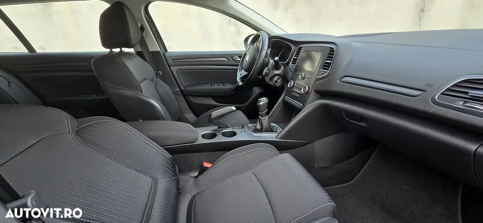 Renault Megane Blue dCi 116 Intens - 10