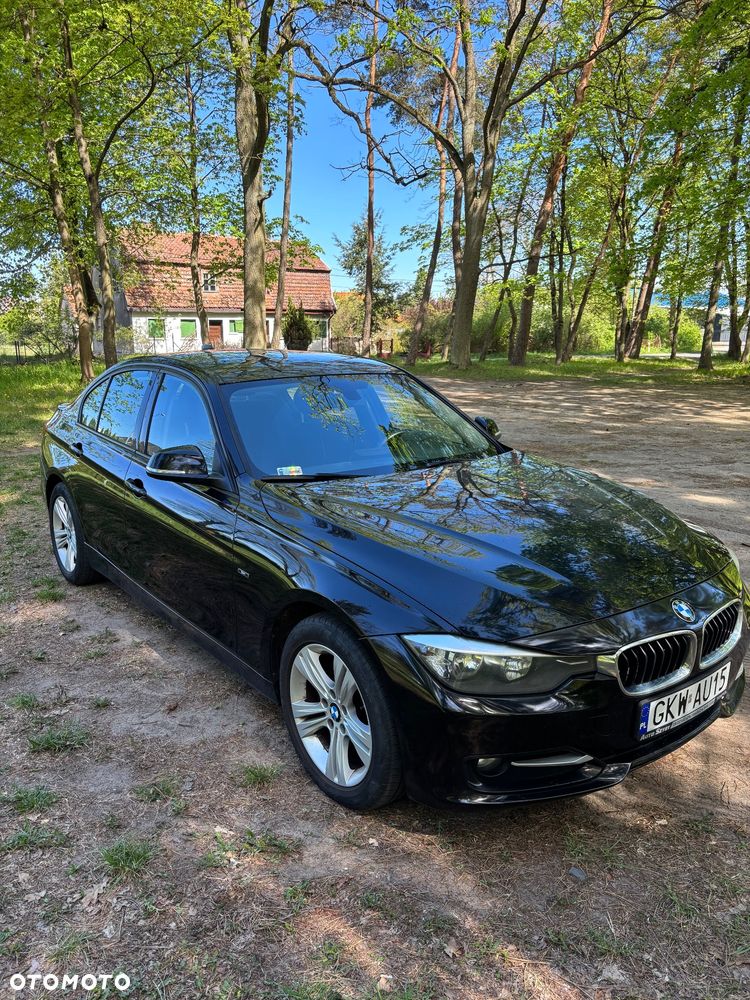 BMW Seria 3 320d Sport Line - 4
